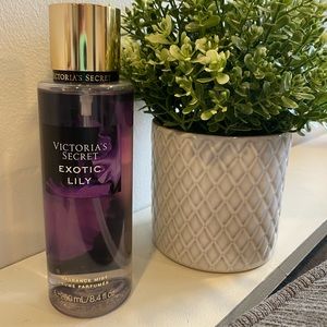 Victoria’s Secret “Exotic Lily” Fragrance Mist
